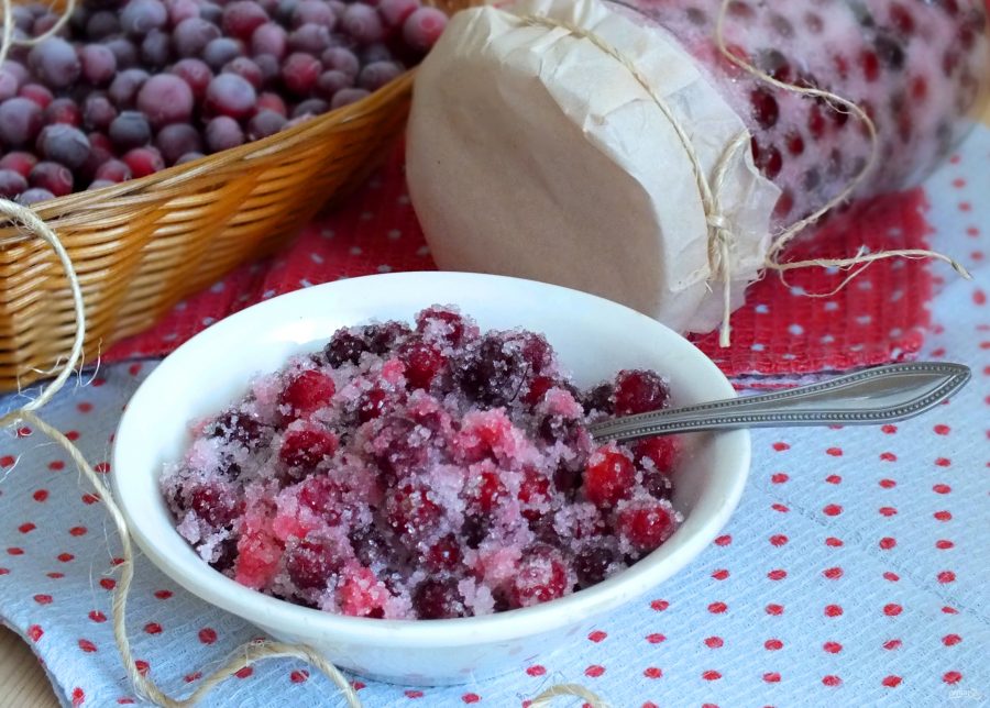 Пюре из черники с сахаром на зиму без варки: польза и вред, как приготовить, правильные пропорции