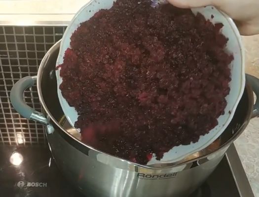 добавить свеклу в масло