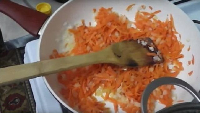 Борщ на зиму в банках: простые пошаговые рецепты
