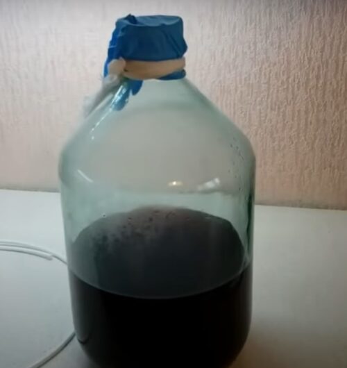 Держите бутылку