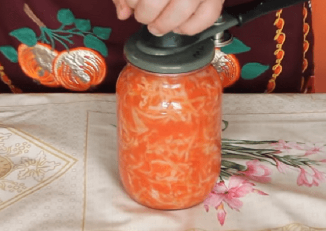 Капуста на зиму в банке - вкусные рецепты