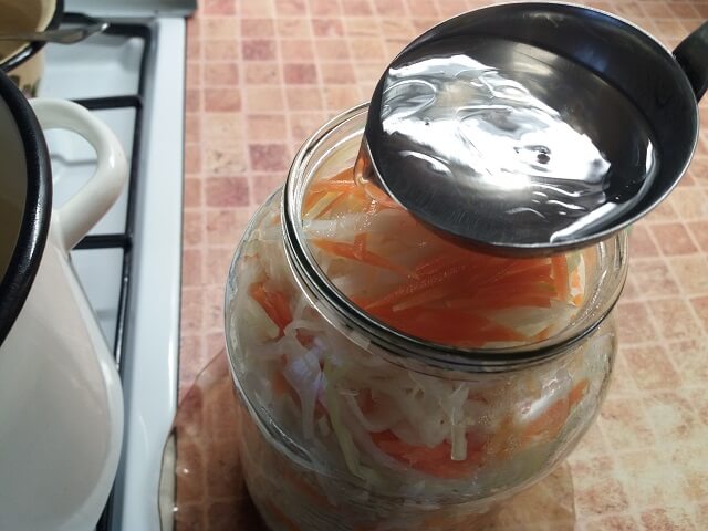 Капуста на зиму в банке - вкусные рецепты