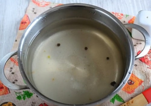 шестнадцать