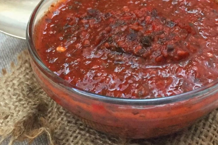 Турецкая аджика со сливами