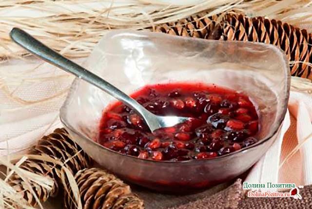 клюквенное варенье с орехами