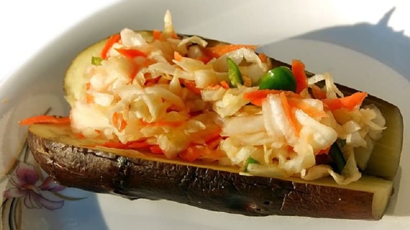 Как приготовить маринованные баклажаны с начинкой из моркови и чеснока