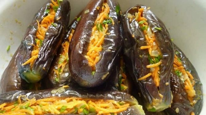 Как приготовить маринованные баклажаны с начинкой из моркови и чеснока