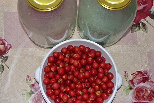 Варенье из боярышника и компот