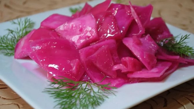 Вкусная квашеная капуста со свеклой: рецепт без уксуса в разных вариациях